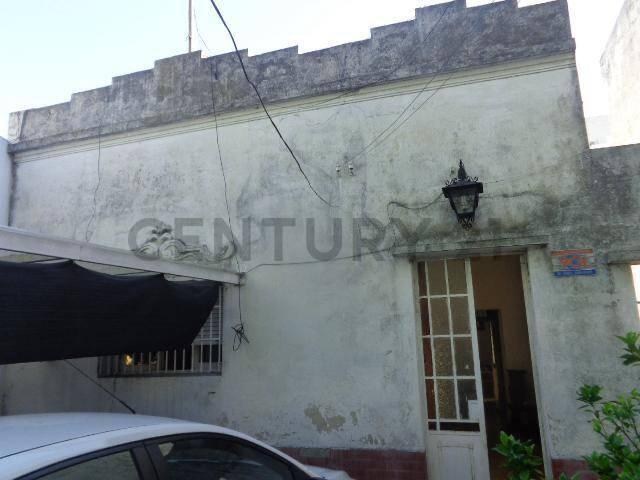 Casa · 90m² · 3 Ambientes · 1 Cochera
