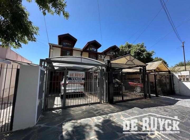 Casa · 90m² · 4 Ambientes · 1 Cochera