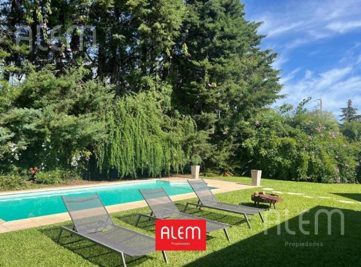 Casa · 155m² · 4 Ambientes · 1 Cochera