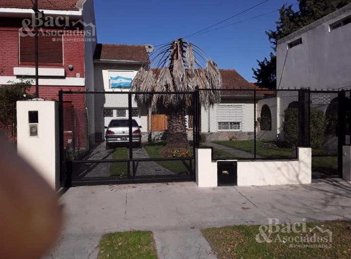Casa · 550m² · 6 Ambientes