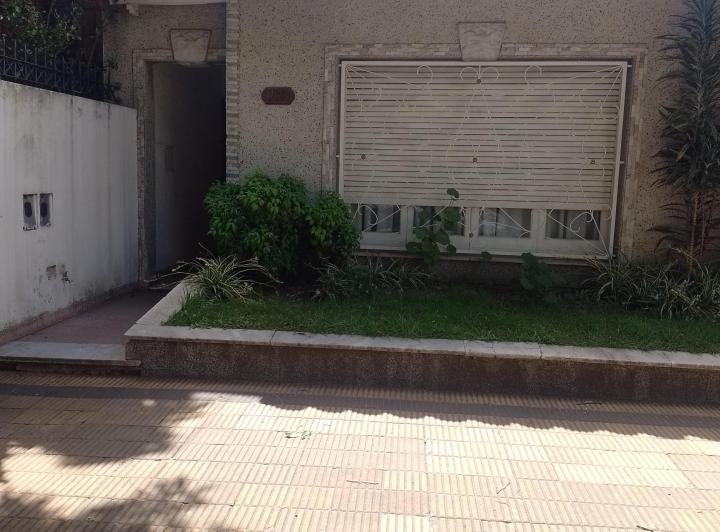 Casa · 193m² · 6 Ambientes · 1 Cochera