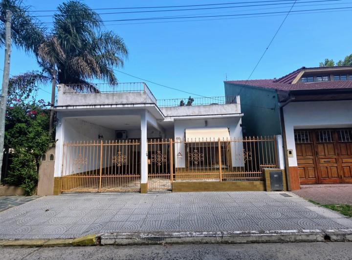 Casa · 149m² · 3 Ambientes · 1 Cochera