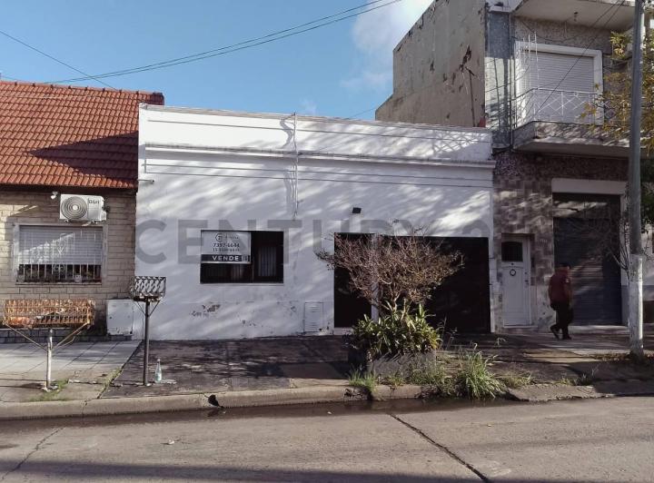 Casa · 80m² · 3 Ambientes · 1 Cochera