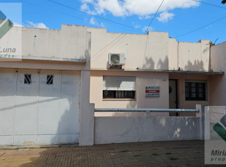 Casa · 290m² · 4 Ambientes · 1 Cochera