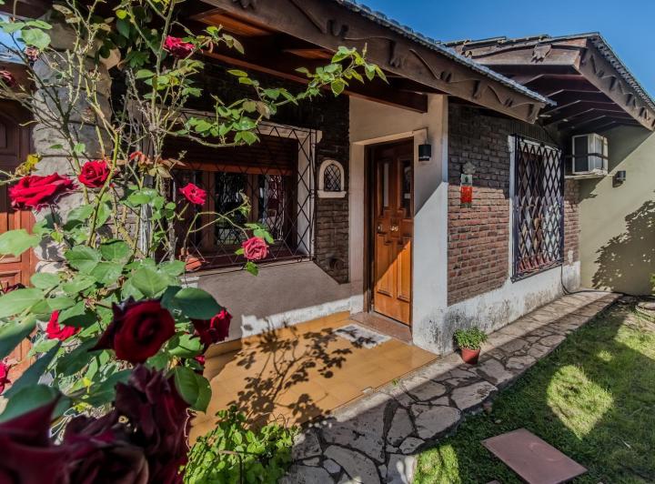 Casa · 157m² · 4 Ambientes · 1 Cochera