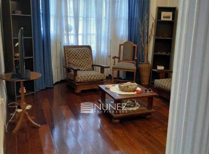 Casa · 350m² · 4 Ambientes · 1 Cochera