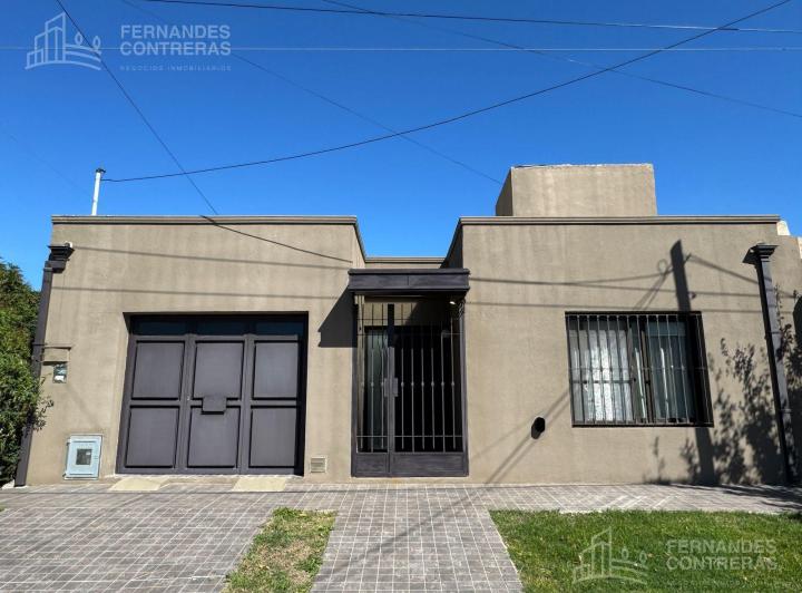 Casa · 150m² · 4 Ambientes · 1 Cochera