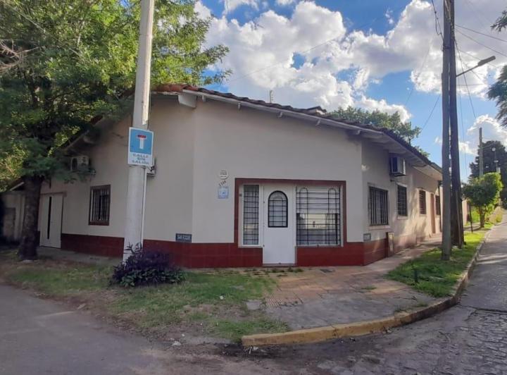 Casa · 80m² · 3 Ambientes · 1 Cochera