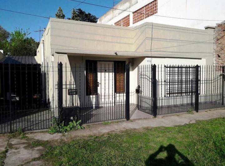 Casa · 95m² · 3 Ambientes · 1 Cochera