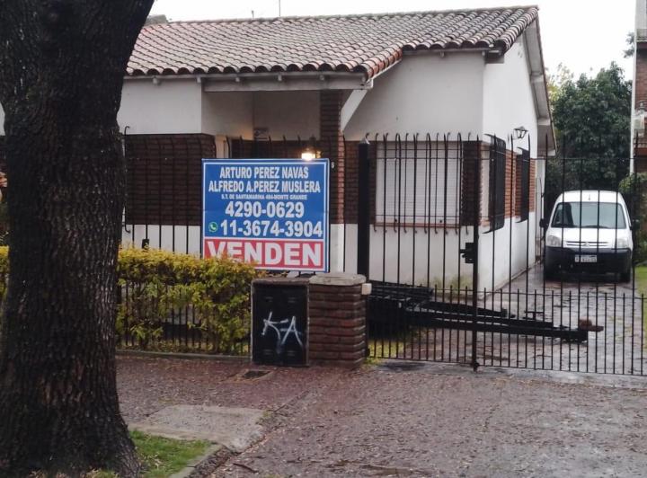 Casa · 80m² · 4 Ambientes · 1 Cochera