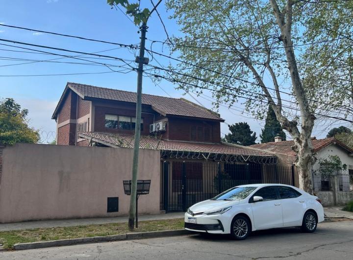 Casa · 110m² · 4 Ambientes · 1 Cochera