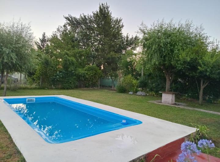 Casa · 600m² · 3 Dormitorios · 1 Cochera