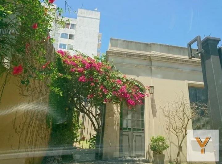 Casa · 98m² · 4 Ambientes · 1 Cochera
