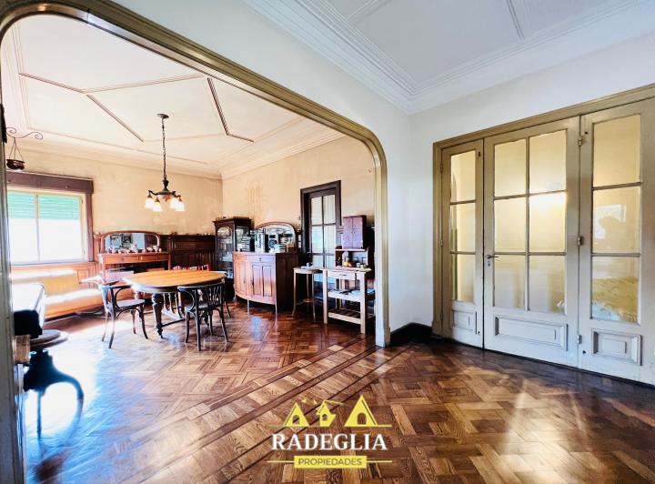 Casa · 120m² · 5 Ambientes · 1 Cochera