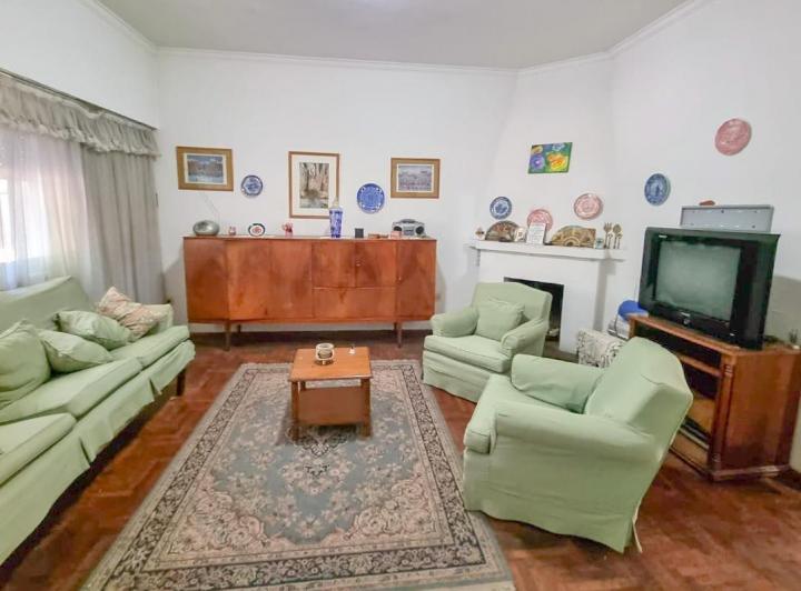Casa · 140m² · 3 Ambientes · 1 Cochera