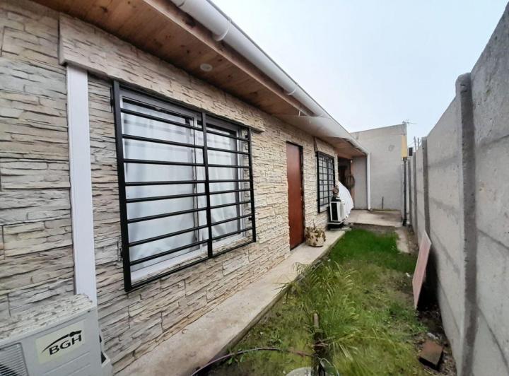 Casa · 230m² · 2 Ambientes · 1 Cochera