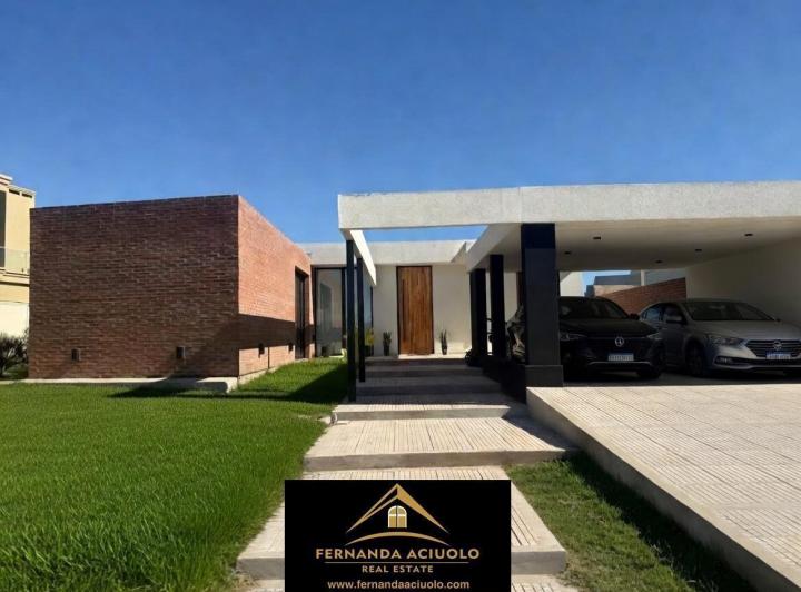 Casa · 183m² · 4 Ambientes · 1 Cochera