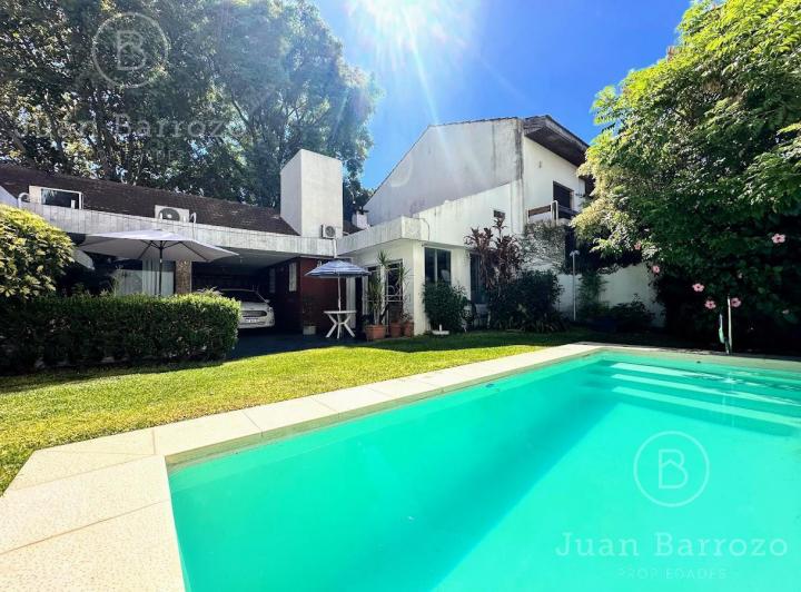 Casa · 236m² · 3 Ambientes · 1 Cochera