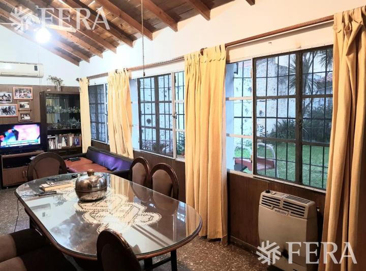 Casa · 110m² · 3 Ambientes · 1 Cochera