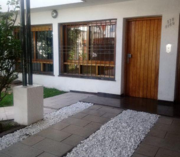 Casa · 208m² · 4 Ambientes · 2 Cocheras