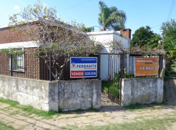 Casa · 1m² · 4 Cocheras