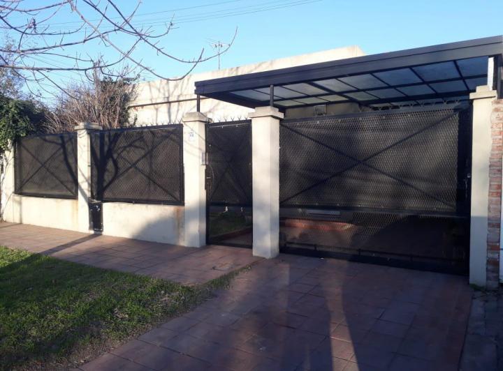 Casa · 3 Ambientes · 3 Cocheras