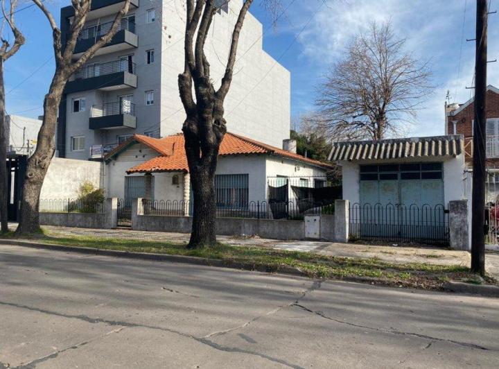 Casa · 1m²