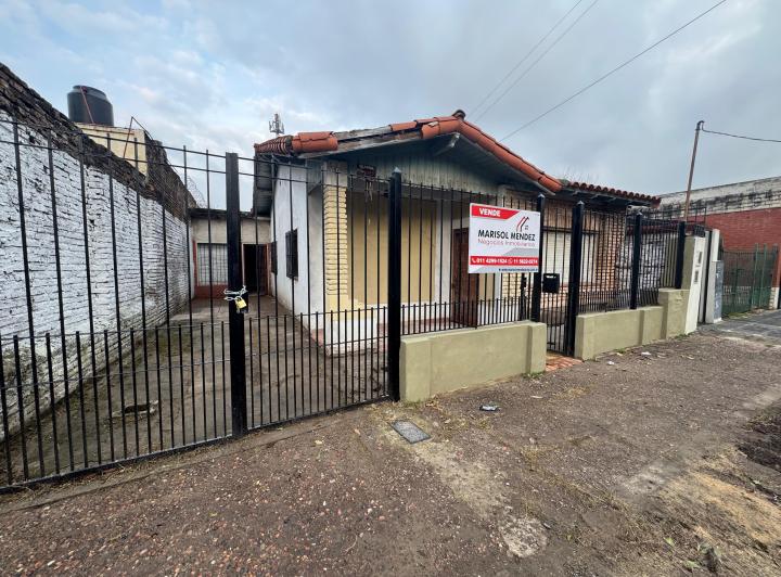 Casa · 1m² · 3 Ambientes · 1 Cochera