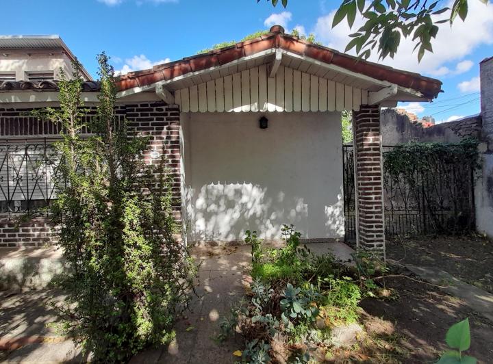 Casa · 1m² · 3 Ambientes · 1 Cochera