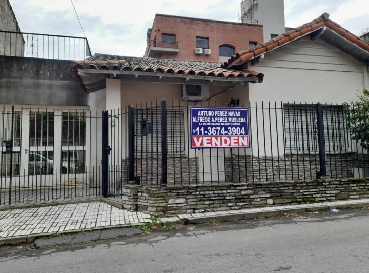 Casa · 102m² · 3 Ambientes · 1 Cochera