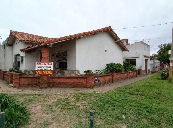 Casa · 100m² · 3 Ambientes · 1 Cochera
