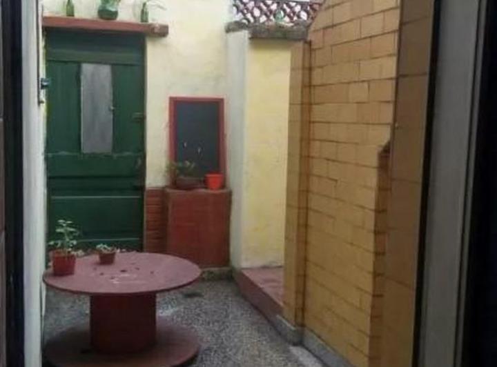 Casa · 80m² · 4 Ambientes · 2 Cocheras