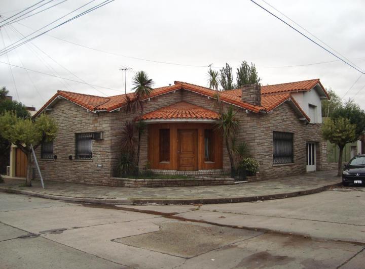 Casa · 190m² · 4 Ambientes