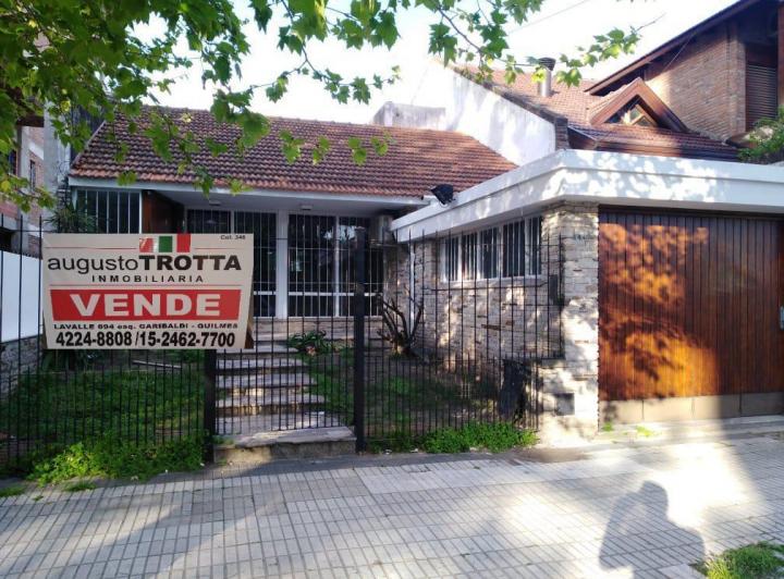 Casa · 100m² · 3 Ambientes · 1 Cochera