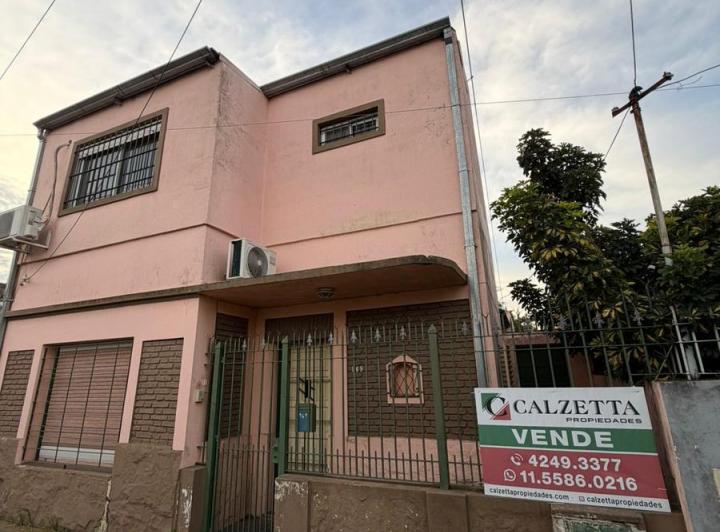 Casa · 350m² · 5 Ambientes