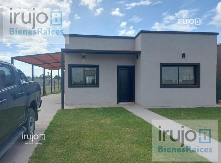 Casa · 85m² · 3 Ambientes · 3 Cocheras