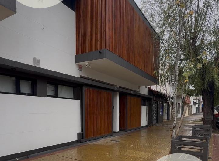 Casa · 100m² · 4 Ambientes · 1 Cochera
