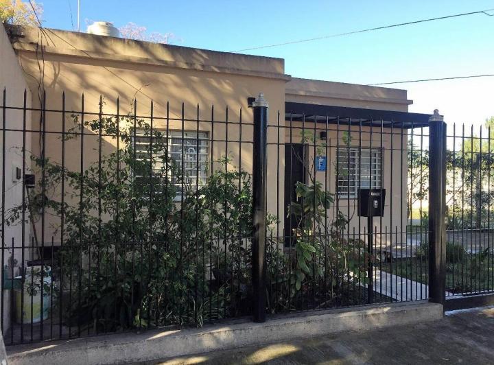Casa · 85m² · 3 Ambientes · 1 Cochera