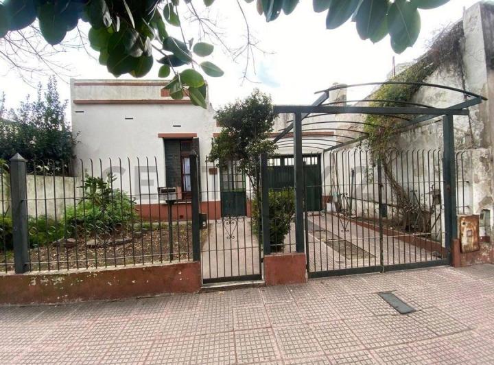 Casa · 138m² · 3 Ambientes · 2 Cocheras