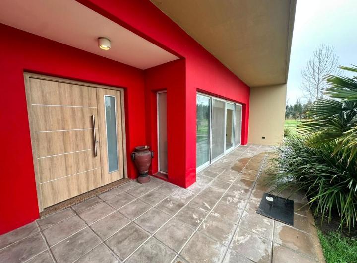 Casa · 169m² · 4 Ambientes · 1 Cochera