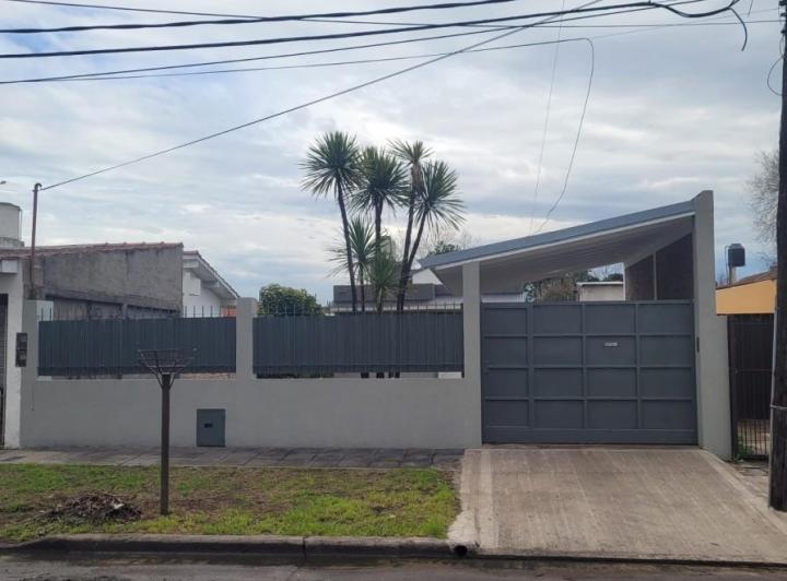 Casa · 65m² · 2 Ambientes · 1 Cochera