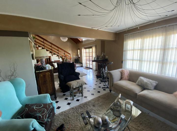 Casa · 173m² · 4 Ambientes · 1 Cochera