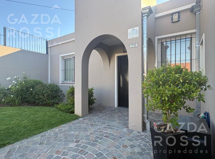 Casa · 264m² · 3 Ambientes · 2 Cocheras