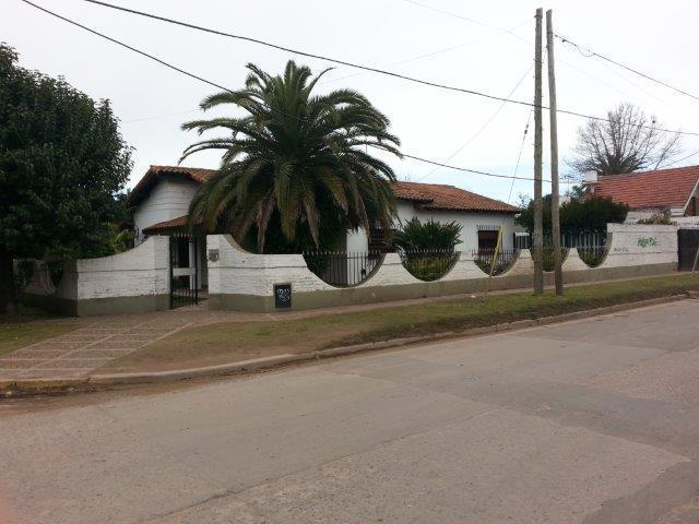 Casa · 270m² · 4 Ambientes · 2 Cocheras