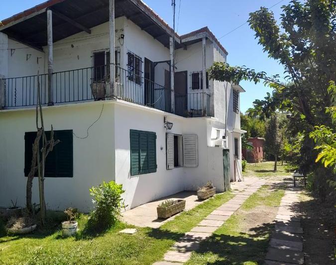 Casa · 550m² · 3 Dormitorios · 1 Cochera