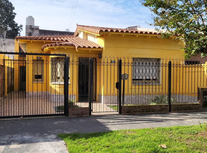 Casa · 99m² · 3 Ambientes · 1 Cochera