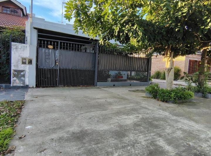 Casa · 75m² · 3 Ambientes · 1 Cochera