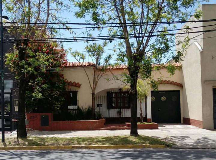 Casa · 186m² · 5 Ambientes · 2 Cocheras