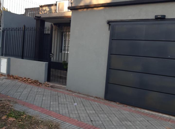 Casa · 115m² · 3 Ambientes · 1 Cochera