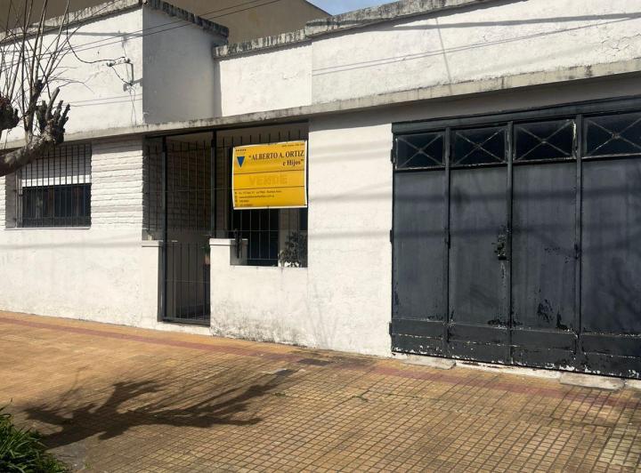 Casa · 76m² · 5 Ambientes · 1 Cochera